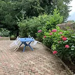 Meuble De Tourisme Dans Parc Arbore 1000m2 - Sejour-la-roche Eperon Apartament *