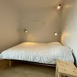 Meuble De Tourisme Dans Parc Arbore 1000m2 - Sejour-la-roche Eperon