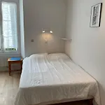 Meuble De Tourisme Dans Parc Arbore 1000m2 - Sejour-la-roche Eperon דירה לה רוש-פוזה