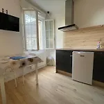Meuble De Tourisme Dans Parc Arbore 1000m2 - Sejour-la-roche Eperon * לה רוש-פוזה