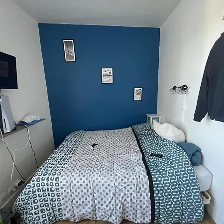 Meuble De Tourisme Dans Parc Arbore 1000m2 - Sejour-la-roche Eperon * 拉罗什波赛