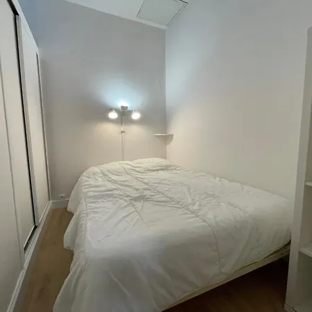 Apartment Meuble De Tourisme Dans Parc Arbore 1000m2 - Sejour-la-roche Eperon