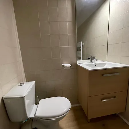 Meuble De Tourisme Dans Parc Arbore 1000m2 - Sejour-la-roche Eperon Apartment