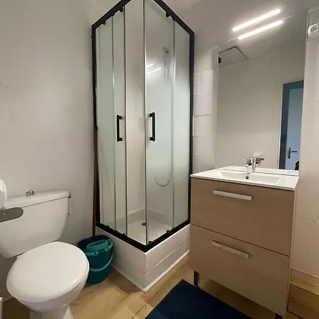 Meuble De Tourisme Dans Parc Arbore 1000m2 - Sejour-la-roche Eperon Lejlighed *